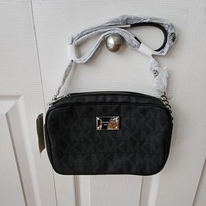 Michael Kors Jet Set Bag